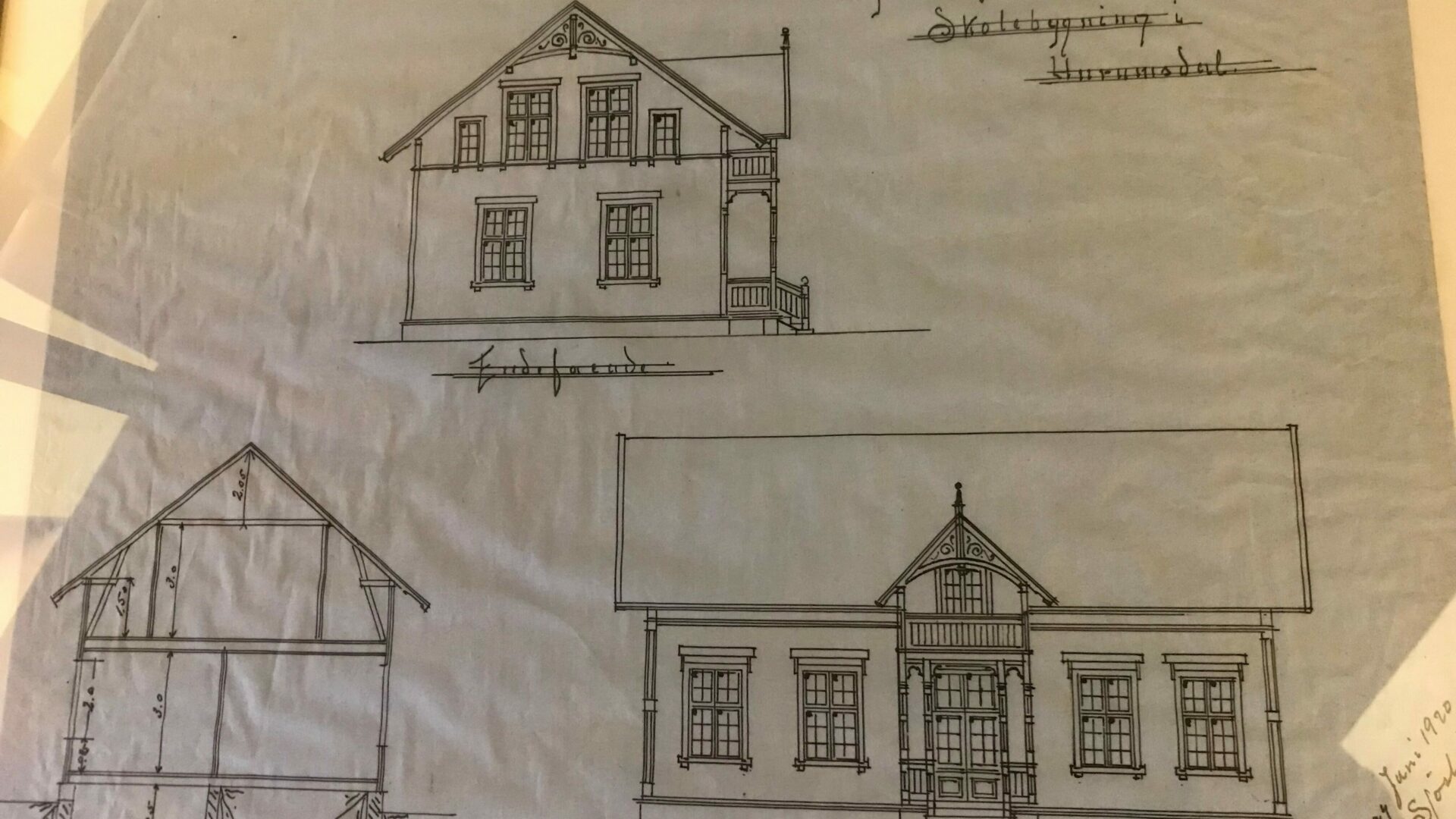 Arkitekttegning-fra-1920-gamle-Bjerkely-skole-scaled-aspect-ratio-16-9
