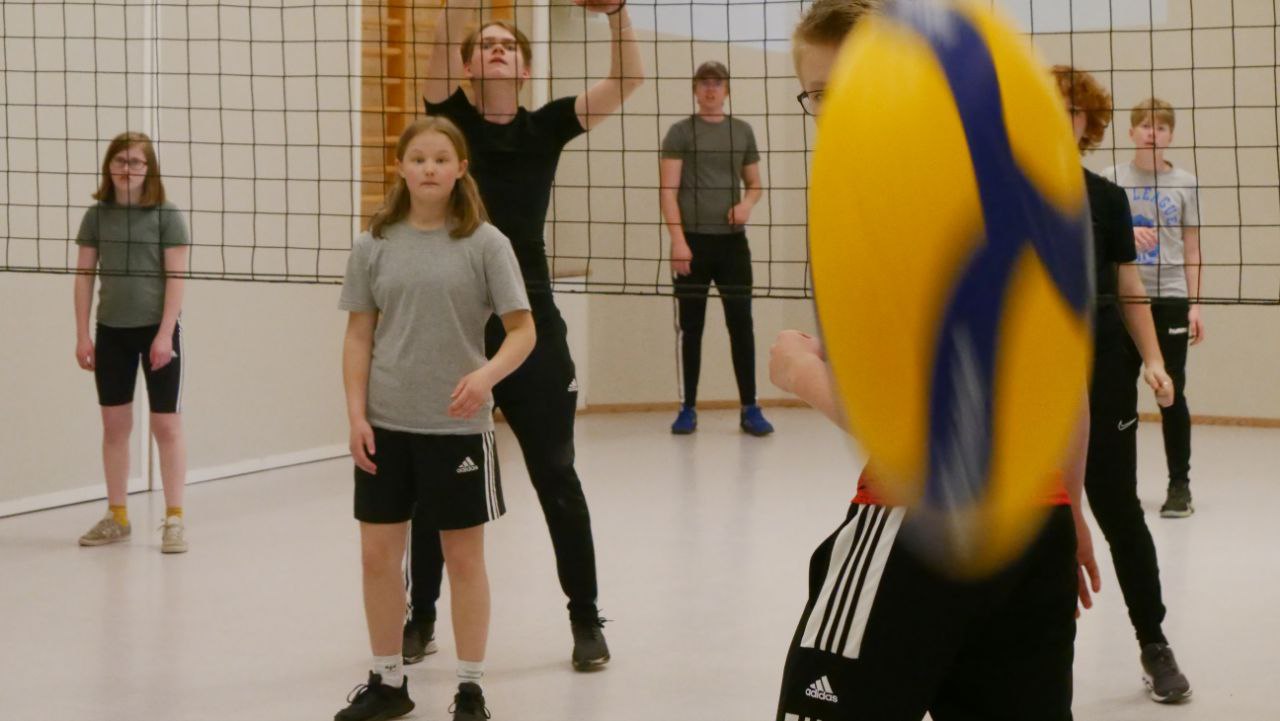 Idrettsweekend april 2022 Moe kirke - Volleyball (14)