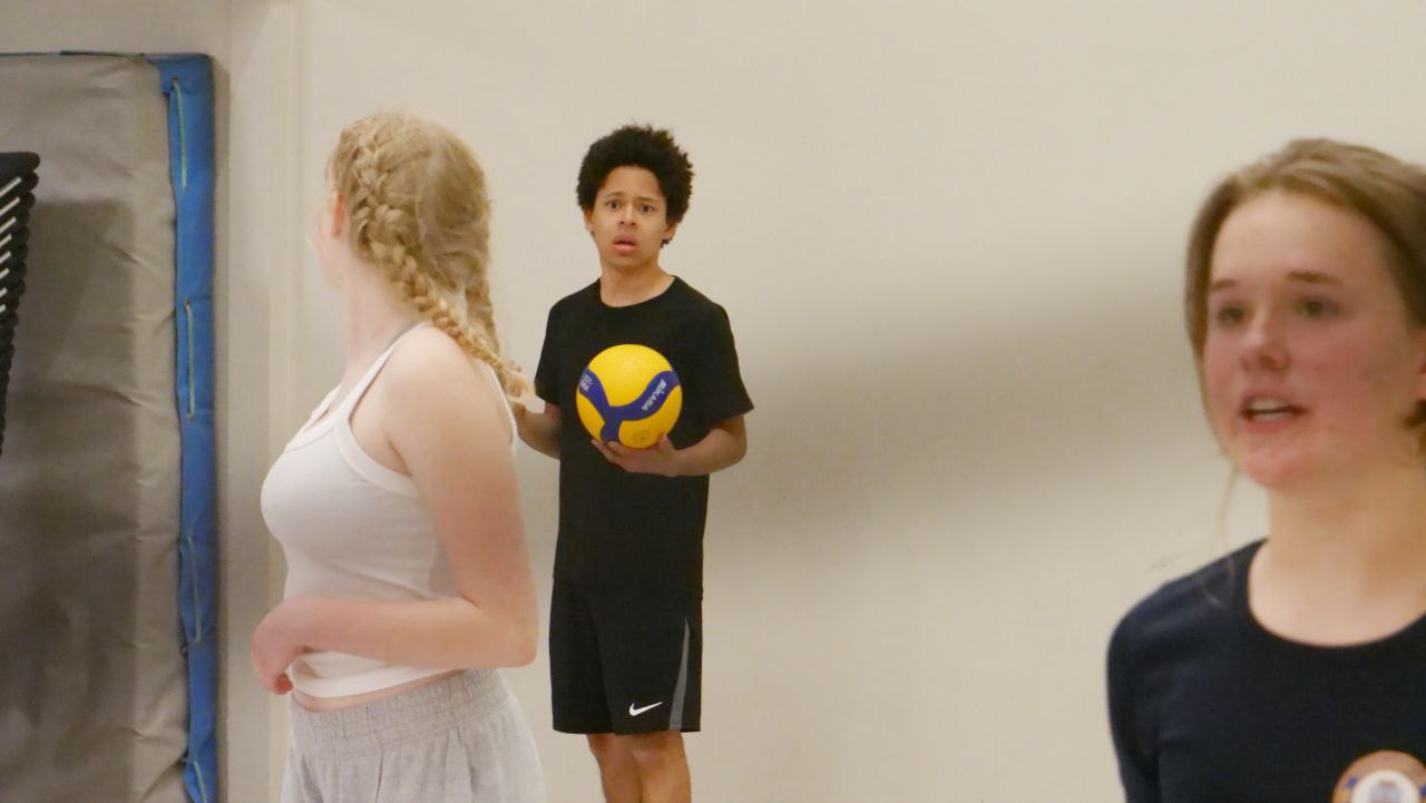 Idrettsweekend april 2022 Moe kirke - Volleyball (3)