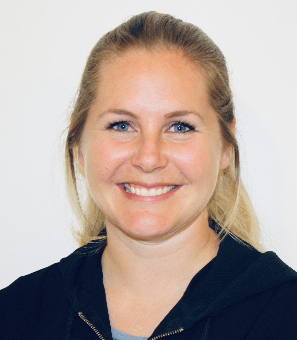 Cecilie-H-aspect-ratio-35-40