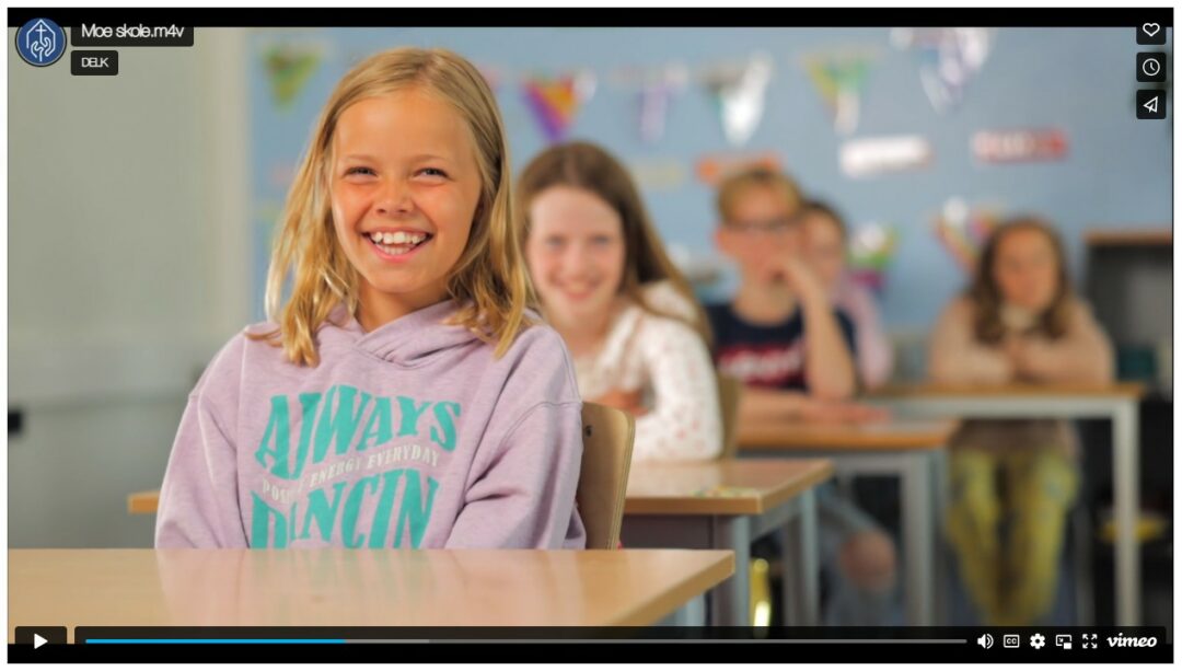Skjermdump fra film om Moe skole.