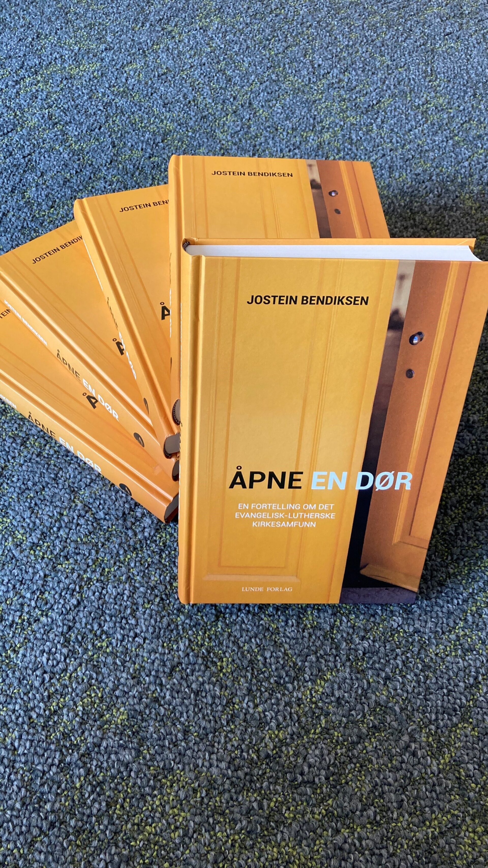Apne-en-dor-mobil-scaled-aspect-ratio-9-16