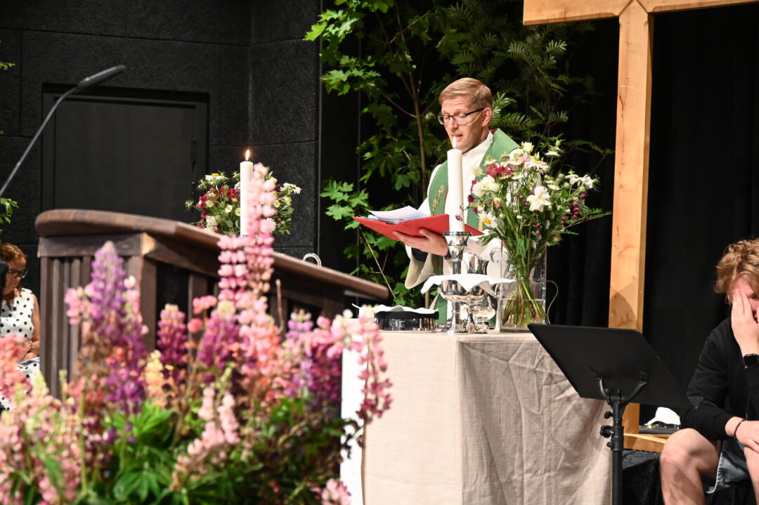Tilsynsmann Bertil Andersson under gudstjenesten stevnet 2023