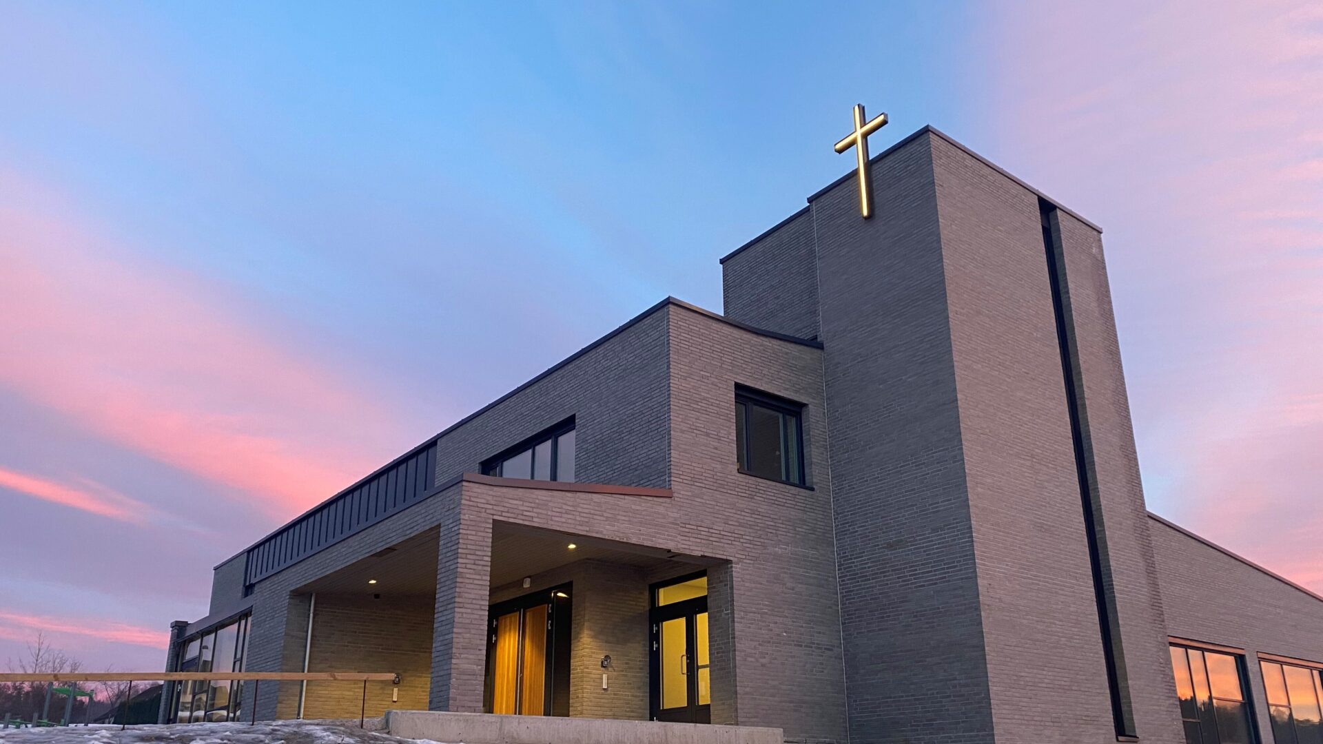 4-SKauen-kirke-vinterhimmel-scaled-aspect-ratio-16-9