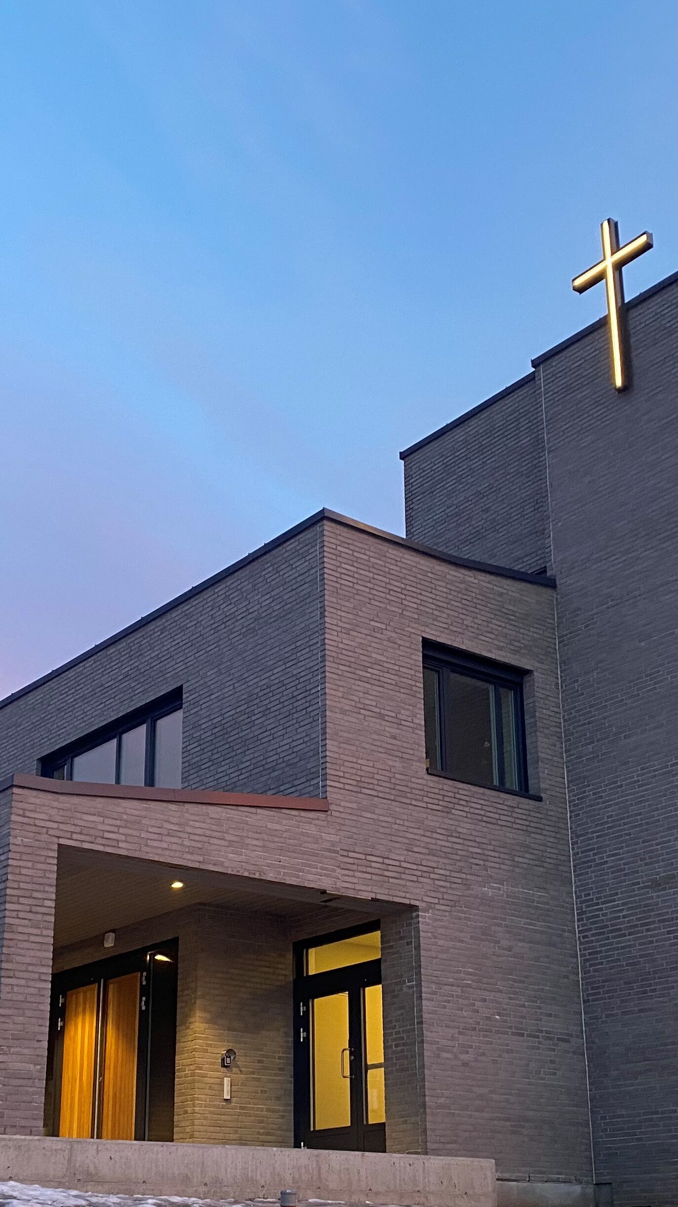 4-SKauen-kirke-vinterhimmel-scaled-aspect-ratio-9-16