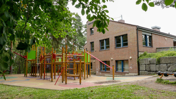 Ryenberget Skole logo
