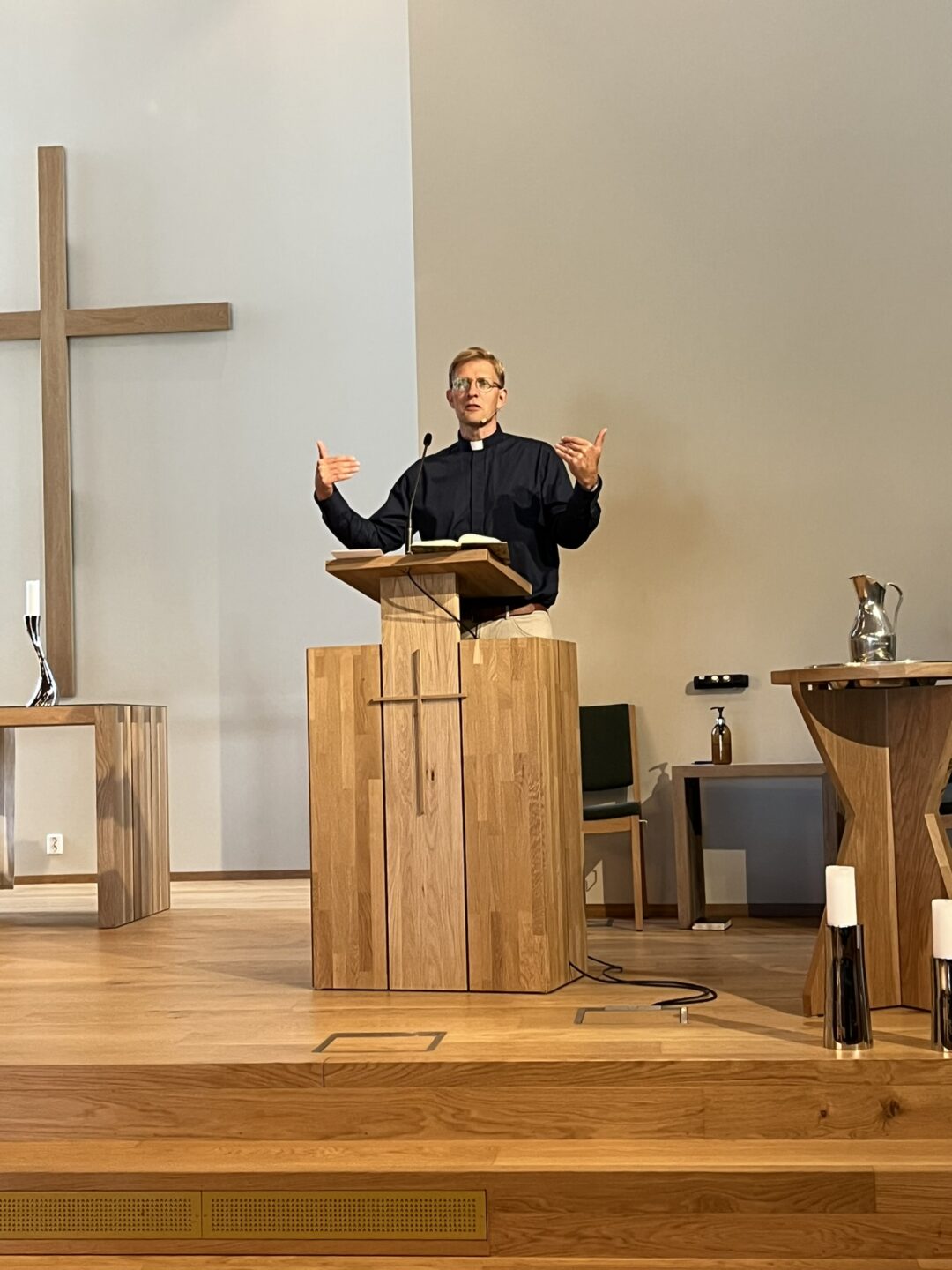 Bilde av Bertil Andersson i Skauen kirke.